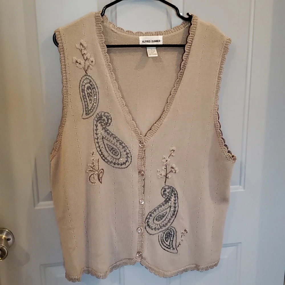 Alfred Dunner Vest - Picture 1 of 5